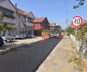 STRADA IVAN KOSANCIC, ASFALTATĂ ÎN KLADOVO
