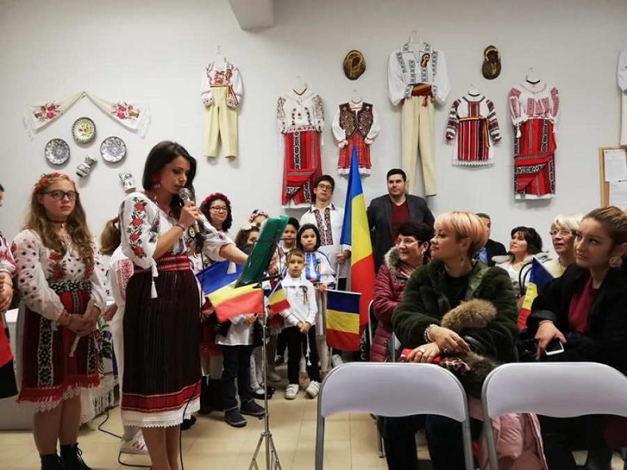 CENTENARUL MARII UNIRI, LA ROM&Acirc;NII DIN COSENZA - ITALIA