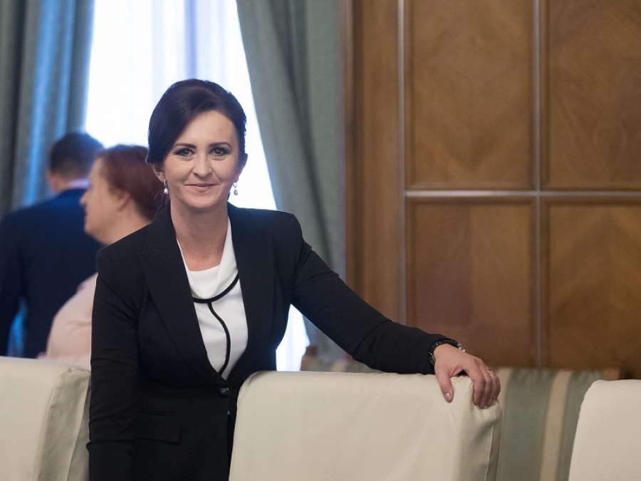 MINISTRUL NATALIA INTOTERO &Icirc;NCEPE O VIZITĂ &Icirc;N ITALIA