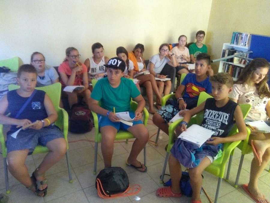 TRĂIRE ROM&Acirc;NEASCĂ &Icirc;N TABĂRA DE CULTURĂ ŞI SPIRITUALITATE DE LA ALMERIA, SPANIA