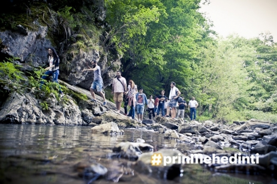 Bloggeri cunoscuți din țară, &icirc;n excursie &bdquo;#PrinMehedinți&rdquo;