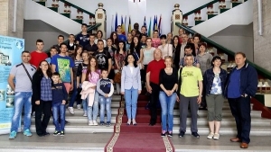 Copiii rom&acirc;ni din Timoc, &icirc;n excursie la Craiova (bilingv RO - SRB)