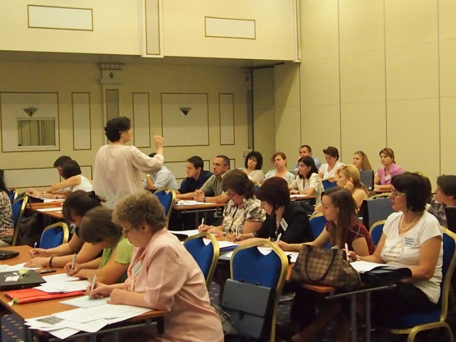 CURSURI DE PERFECȚIONARE A CADRELOR DIDACTICE DIN SPANIA