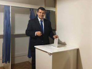 EUGEN TOMAC A VOTAT &Icirc;N VALEA TIMOCULUI