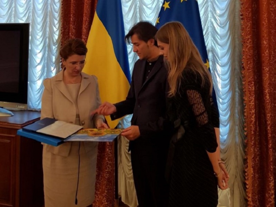 LEGEA &Icirc;NVĂȚĂM&Acirc;NTULUI DIN UCRAINA ADUCE ATINGERE DREPTURILOR ROM&Acirc;NILOR