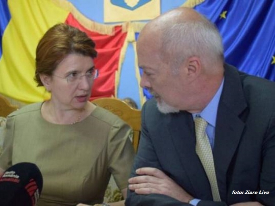 MINISTRUL ANDREEA PĂST&Icirc;RNAC S-A &Icirc;NT&Acirc;LNIT CU AMBASADORUL ITALIEI