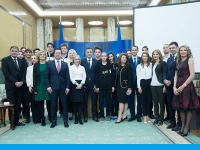 AU &Icirc;NCEPUT &Icirc;NSCRIERILE PENTRU ARC 2017