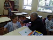 ANGEL T&Icirc;LVĂR, &Icirc;N VIZITĂ LA &bdquo;ȘCOALA ROM&Acirc;NEASCĂ DE S&Acirc;MBĂTĂ&rdquo;, DIN LISABONA