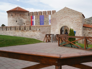 Val de vizitatori la Cetatea FETISLAM din Kladovo