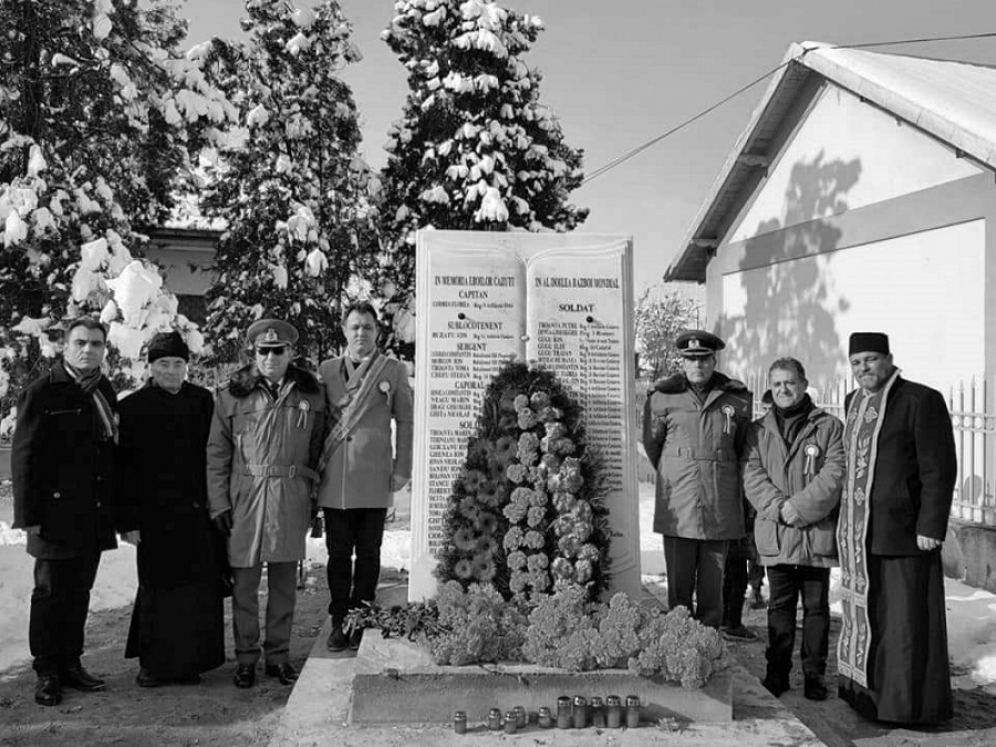 Monument pentru eroi, dezvelit de Centenar la Siliştea Crucii