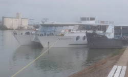 Nava de croazieră PRIMADONA, în portul Kladovo